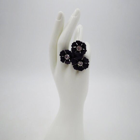 NWT J. Crew Dogwood Blossom Matte Black with Gems Cocktail Ring Size M - Picture 1 of 16